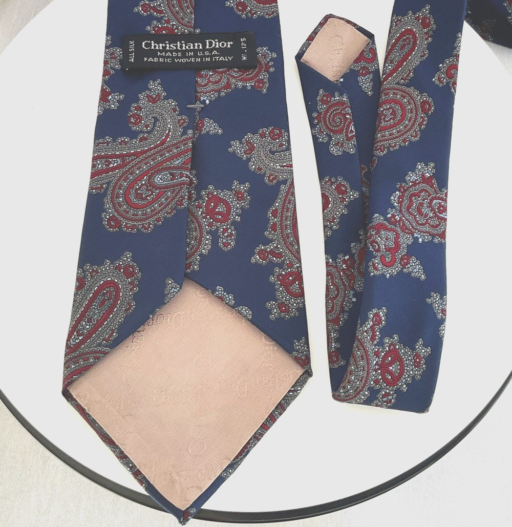 Christian Dior All Silk WPL 125 Mens Tie - 54.5"L in x 3.5"W - Paisley Navy